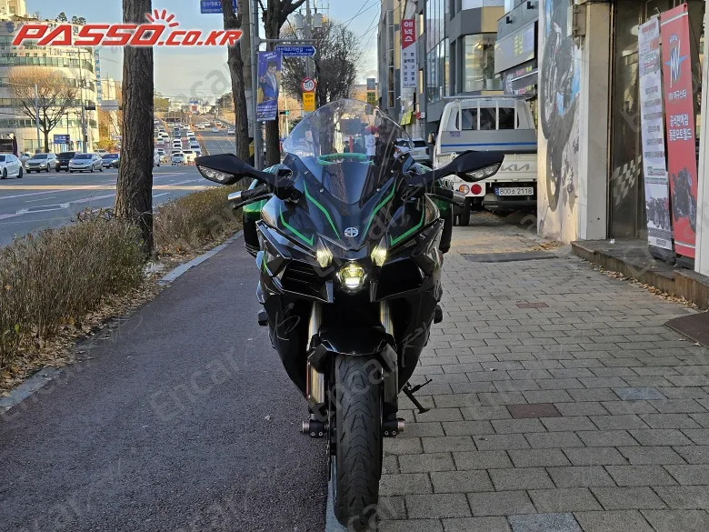 KAWASAKI NINJA H2 SX ABS - фото 6