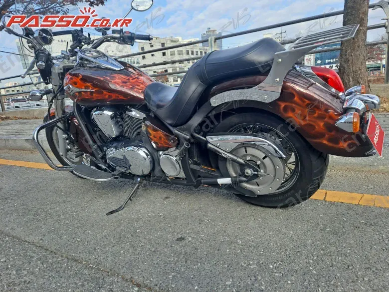 KAWASAKI VULCAN 900 CLASSIC - фото 1