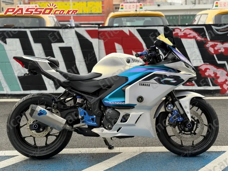 YAMAHA YZF R3 - фото 0
