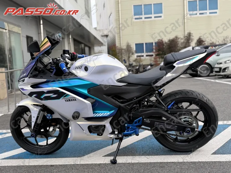 YAMAHA YZF R3 - фото 1