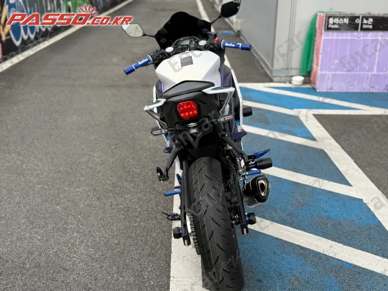 YAMAHA YZF R3 - фото 2