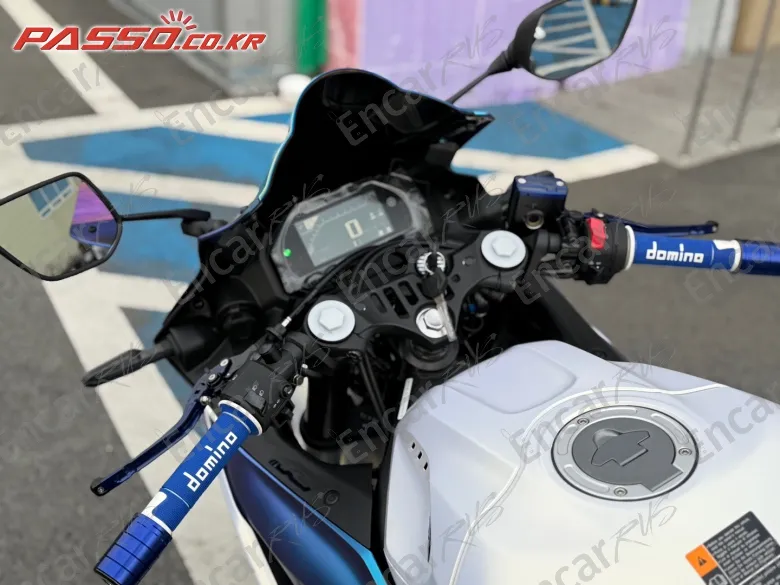 YAMAHA YZF R3 - фото 3