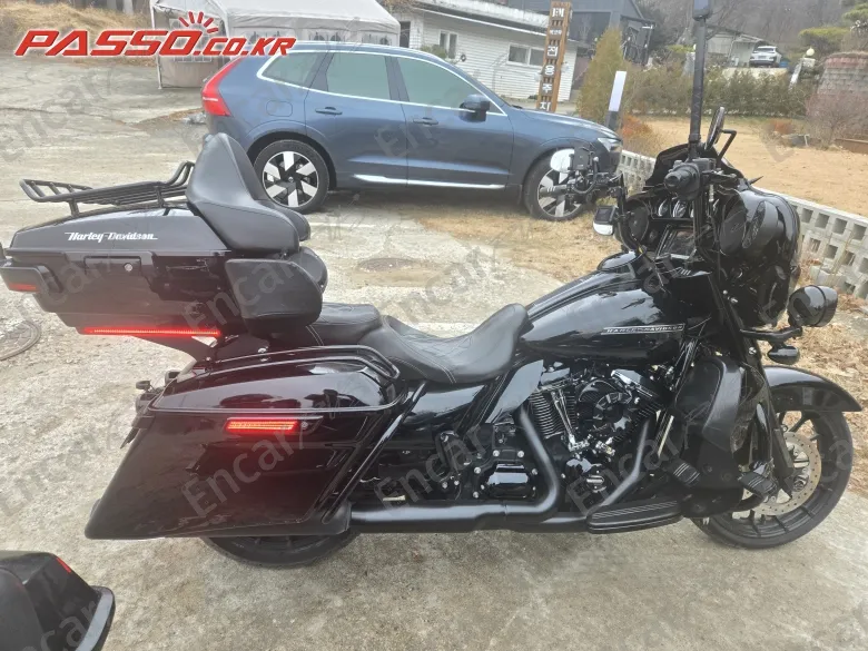 HARLEY-DAVIDSON FLHXS STREET GLIDE SPECIAL - фото 0