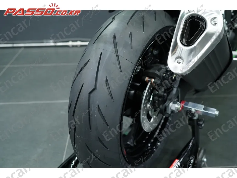 KAWASAKI ZX 6 R - фото 5