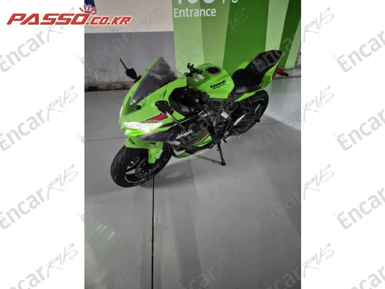 KAWASAKI NINJA ZX 4 RR - фото 1