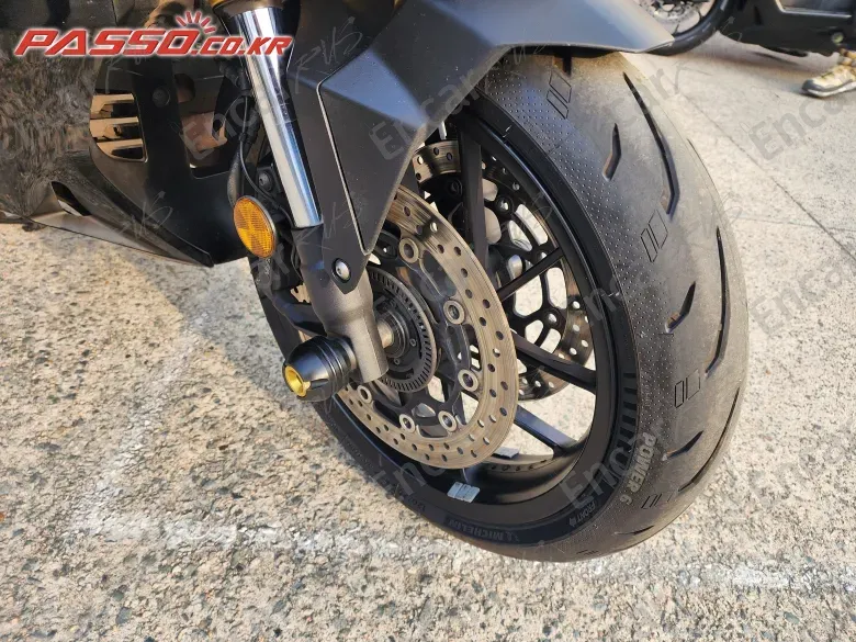 HONDA FORZA 750 - фото 5