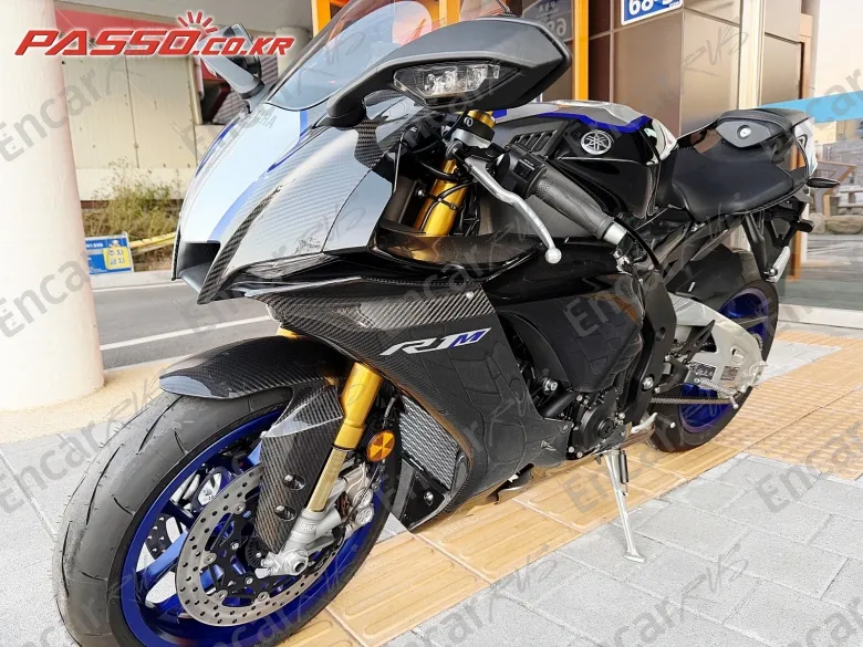 YAMAHA YZF R1 M - фото 1
