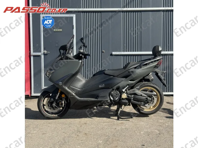 YAMAHA T MAX 560 - фото 1