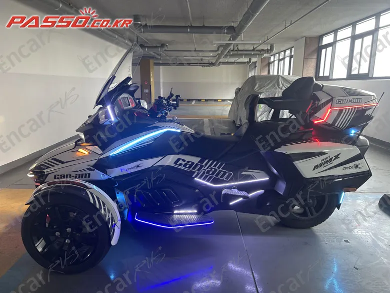 BRP CAN-AM SPYDER RT LIMITED - фото 1