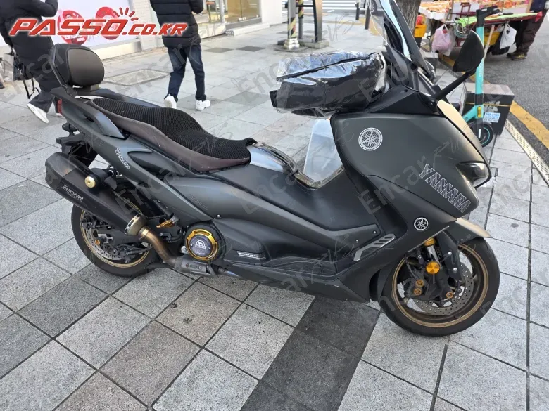 YAMAHA T MAX 560 - фото 0