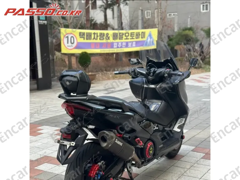 YAMAHA T MAX 560 - фото 6