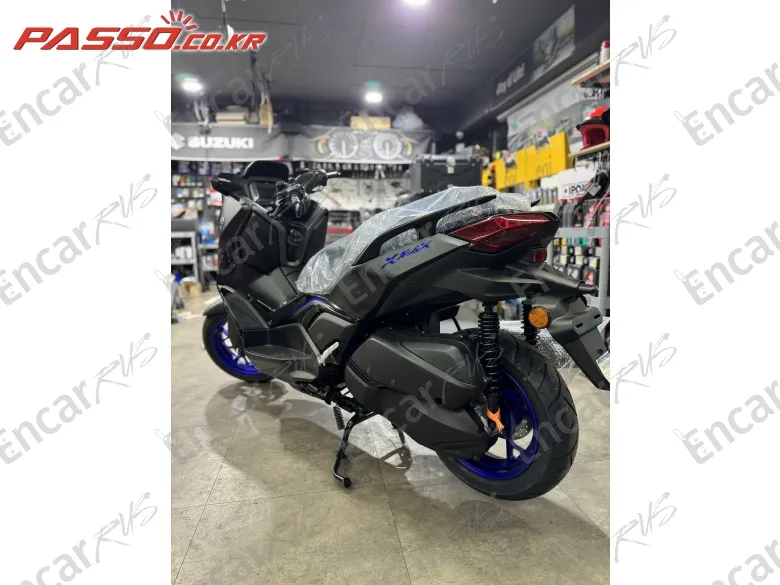 YAMAHA X MAX 300 ABS - фото 4