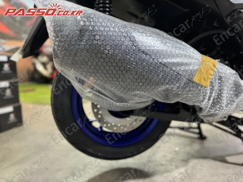 YAMAHA X MAX 300 ABS - фото 6