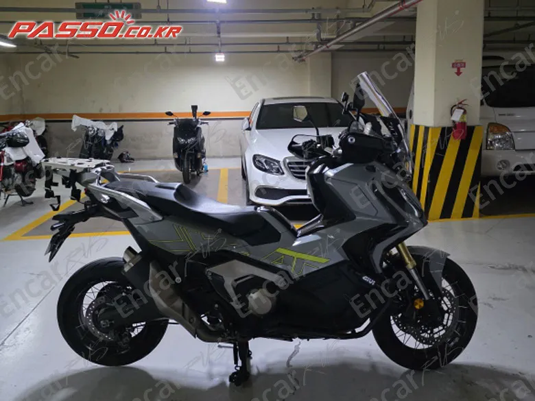 HONDA X ADV - фото 0