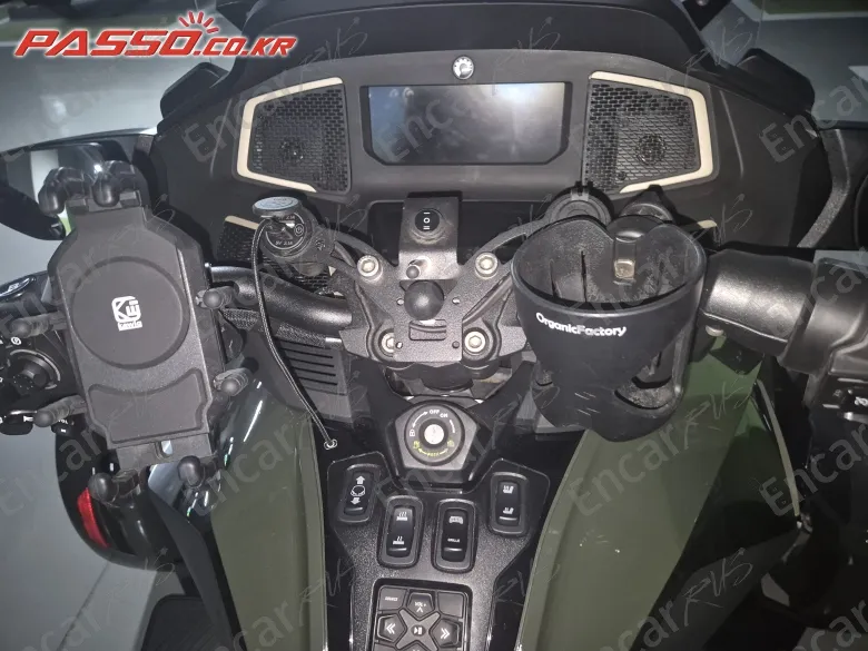 BRP CAN-AM SPYDER RT LIMITED - фото 3
