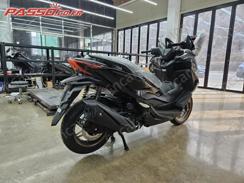 HONDA FORZA 350 - фото 5