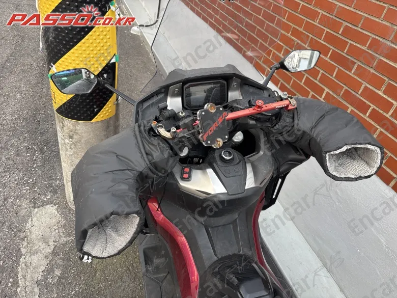 HONDA FORZA 750 - фото 3