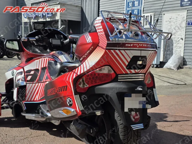BRP CAN-AM SPYDER RT LIMITED - фото 2