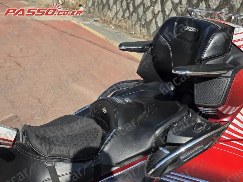 BRP CAN-AM SPYDER RT LIMITED - фото 6