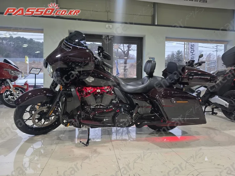 HARLEY-DAVIDSON FLHXS STREET GLIDE SPECIAL - фото 1