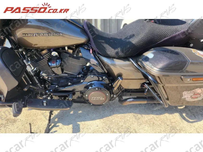 HARLEY-DAVIDSON FLHXSE - фото 4