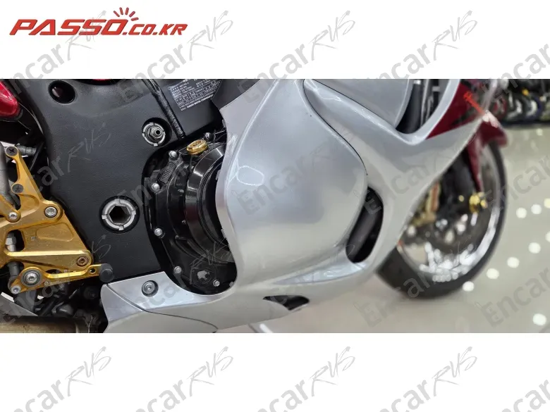 SUZUKI GSX R 1300 HAYABUSA - фото 4