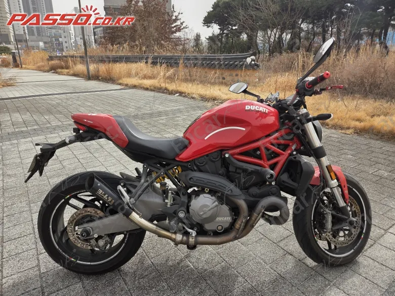 DUCATI MONSTER 821 - фото 0