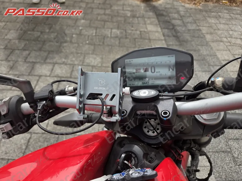 DUCATI MONSTER 821 - фото 3