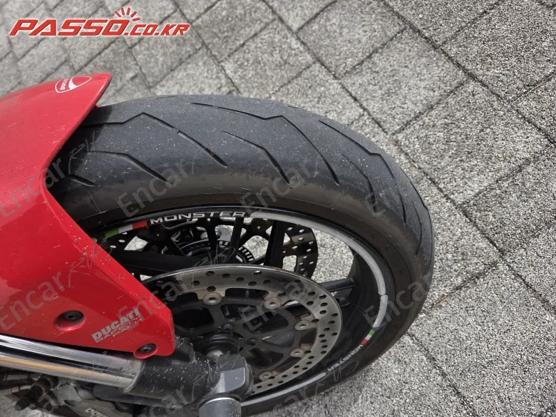 DUCATI MONSTER 821 - фото 5