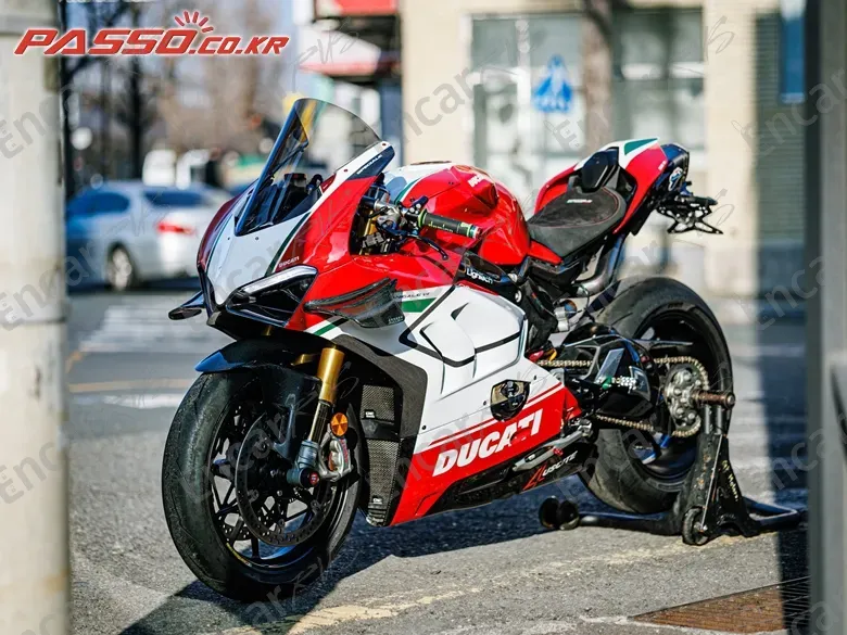 DUCATI PANIGALE V4 SPECIALE - фото 1