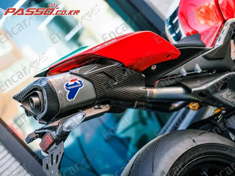 DUCATI PANIGALE V4 SPECIALE - фото 6