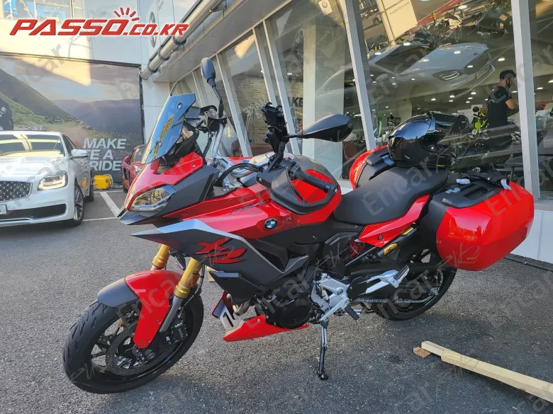 BMW F 900 XR - фото 1