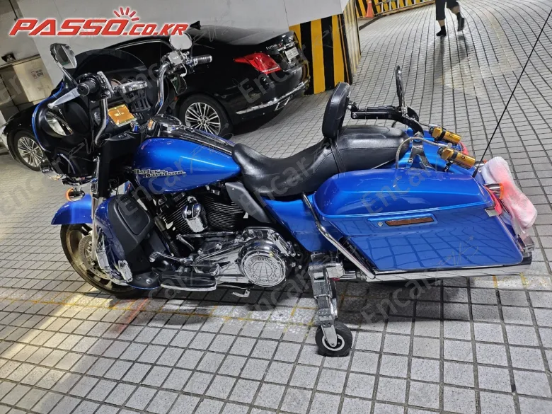 HARLEY-DAVIDSON FLHX - фото 1