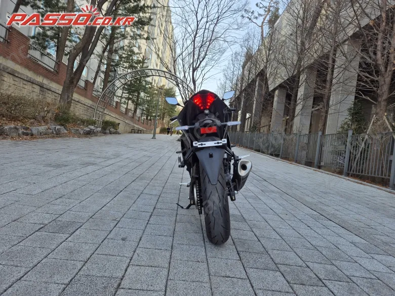 YAMAHA YZF R3 - фото 2