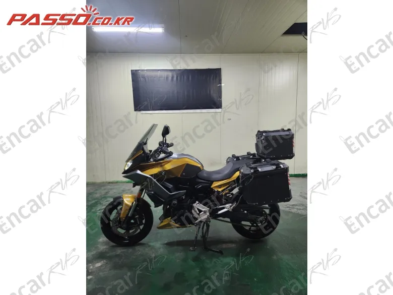 BMW F 900 XR - фото 1