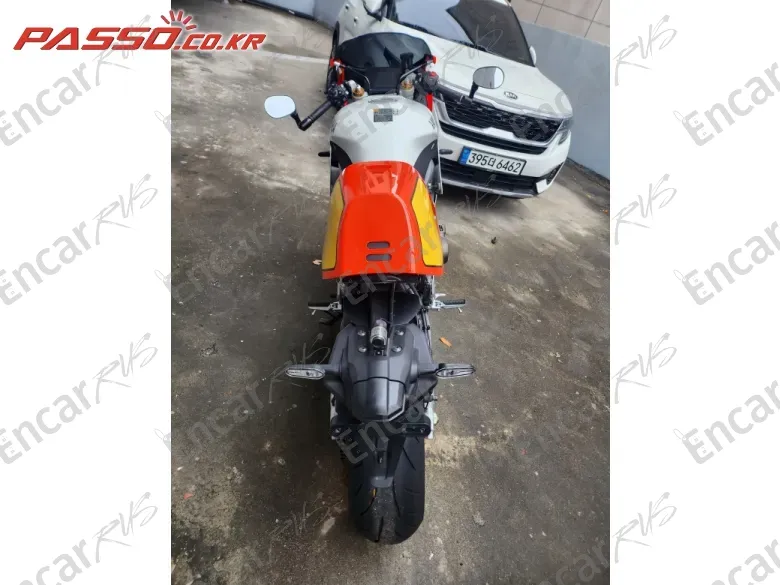 YAMAHA XSR 900 GP - фото 2