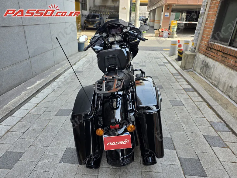 HARLEY-DAVIDSON ROAD GLIDE SPECIAL - фото 2