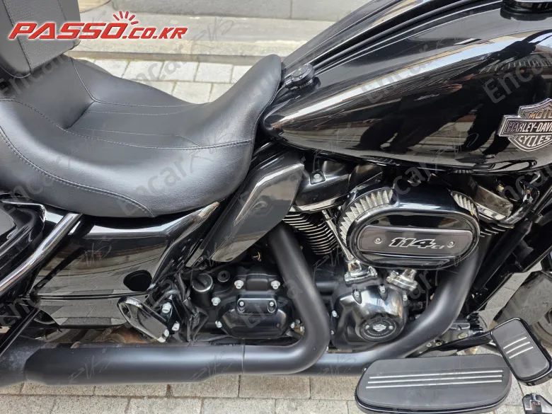 HARLEY-DAVIDSON ROAD GLIDE SPECIAL - фото 4