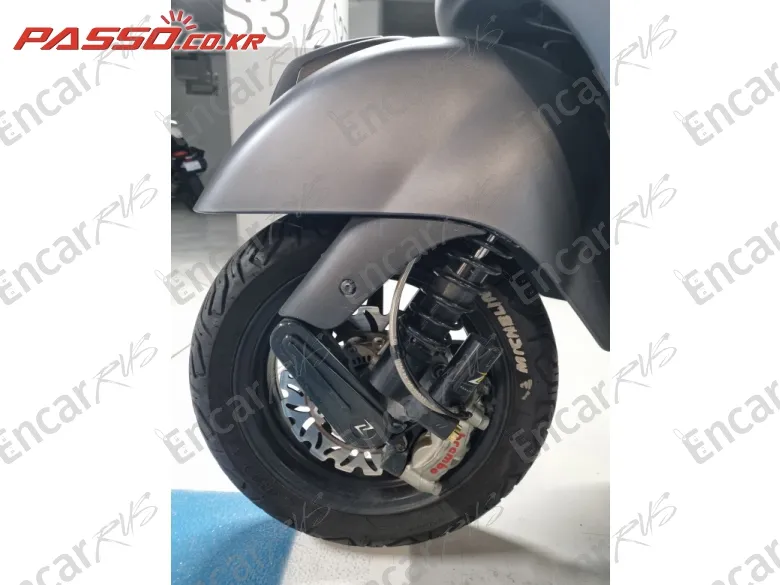 VESPA GTS 300 - фото 5