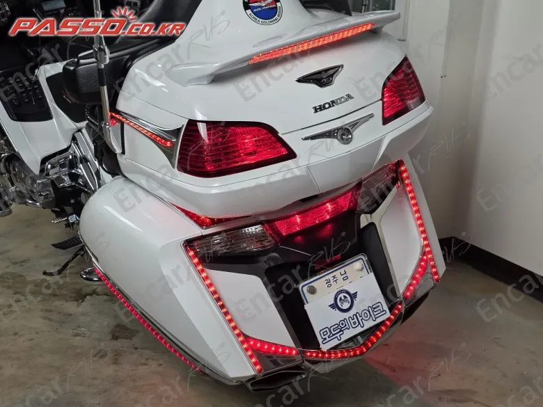HONDA GOLDWING 1800 - фото 2