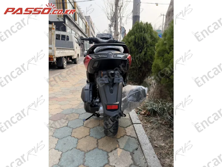 YAMAHA N MAX 155 ABS - фото 2