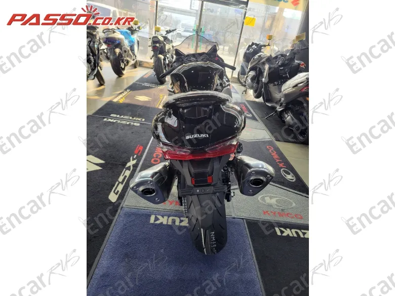 SUZUKI GSX R 1300 HAYABUSA - фото 2
