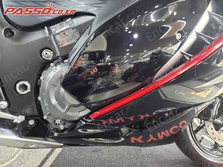 SUZUKI GSX R 1300 HAYABUSA - фото 4