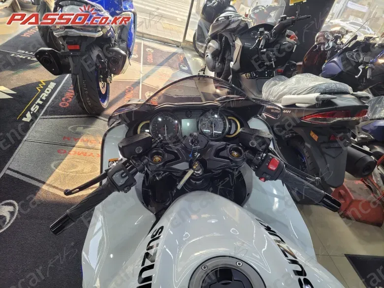 SUZUKI GSX R 1300 HAYABUSA - фото 3