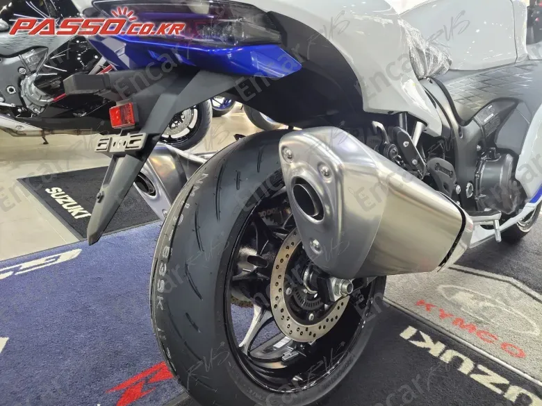 SUZUKI GSX R 1300 HAYABUSA - фото 6