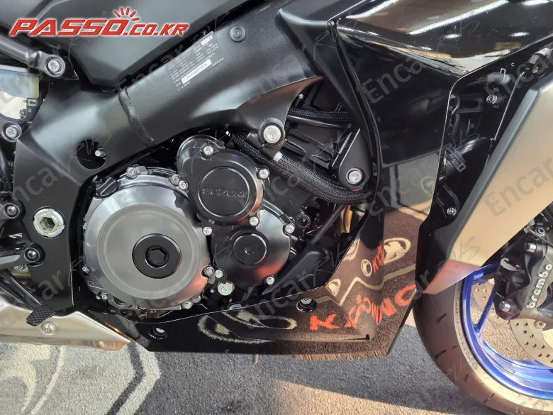 SUZUKI GSX S 1000 GT - фото 4