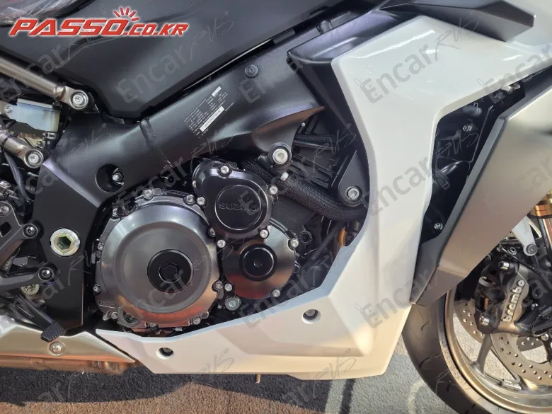 SUZUKI GSX S 1000 GT - фото 4