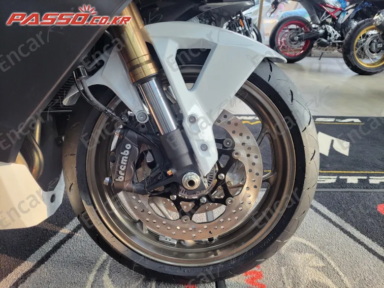 SUZUKI GSX S 1000 GT - фото 5