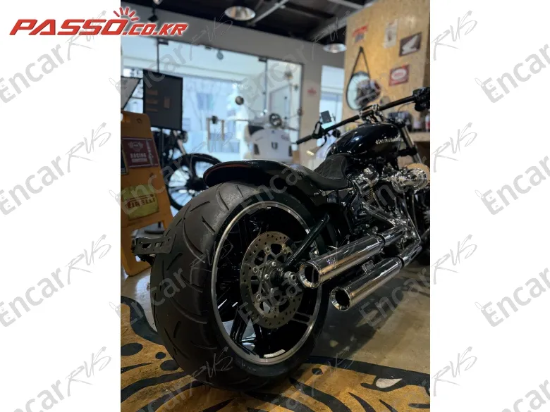 HARLEY-DAVIDSON BREAKOUT 114 - фото 3