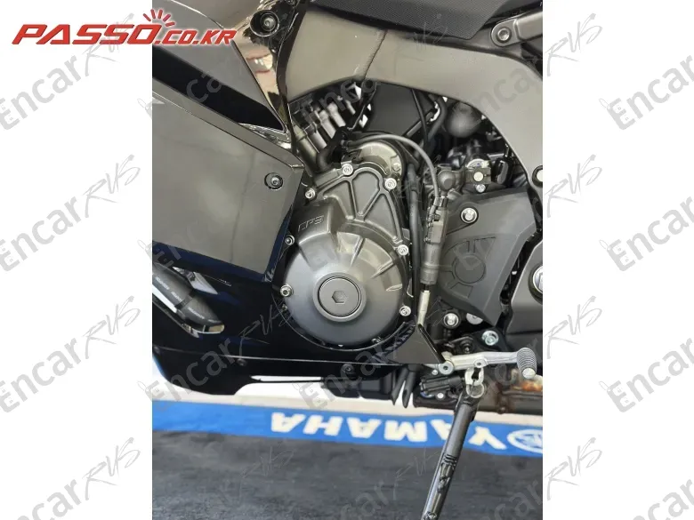 YAMAHA YZF R9 - фото 4